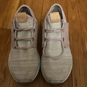 Women’s New Balance size 8